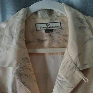 Tommy Bahama Men's Cream Leaf Shirt